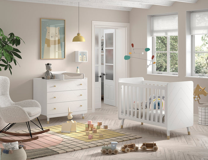 BILLY 3-delige babykamer met babybed, commode en luierplank.