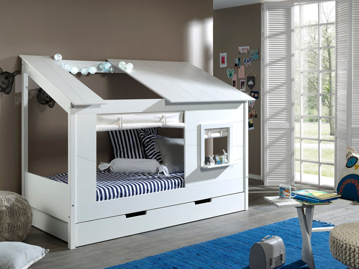 Housebed-combinatie: een house bed,, een gordijn en een bedlade