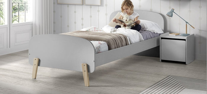 KIDDY combinatie in grijs: een bed (90x200) en bijhorend nachtkastje.