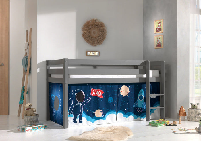 PINO-combinatie: een grijze PINO hoogslaper en een speelgordijn Space shuttle