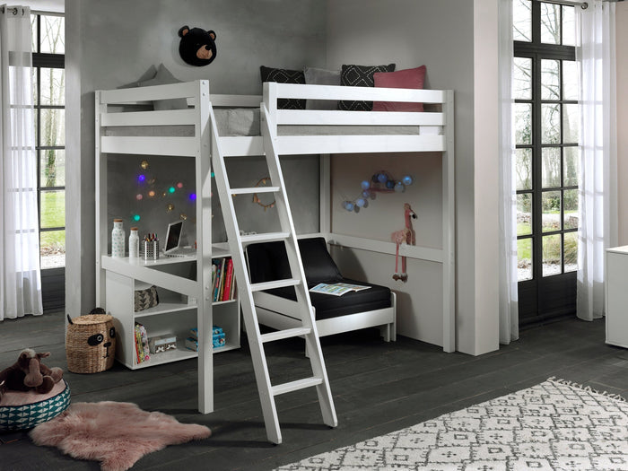 PINO-combinatie: een witte PINO mezzanine, een PINO boekenkast en een PINO zetelbed