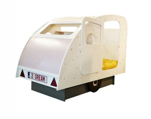 Caravanbed met box & neuswiel ( + gepersonaliseerde nummerplaat)