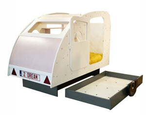 Caravanbed met box & neuswiel ( + gepersonaliseerde nummerplaat)
