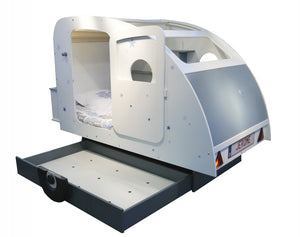Caravanbed met box & neuswiel ( + gepersonaliseerde nummerplaat)